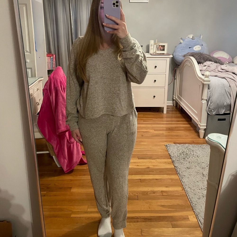 Tan Matching Jogger Set - Picture 3 of 3